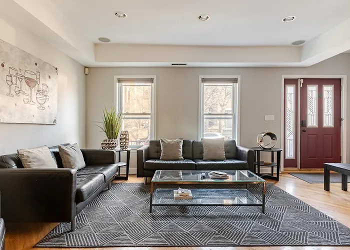 Villa Stunning Home, Epic Game Room, Prime Location