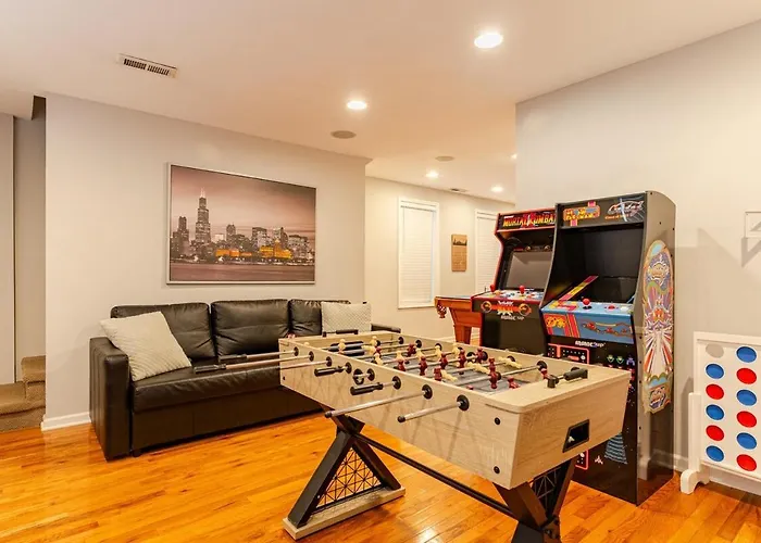 Villa Stunning Home, Epic Game Room, Prime Location *