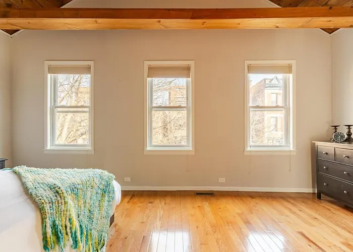 Villa Stunning Home, Epic Game Room, Prime Location