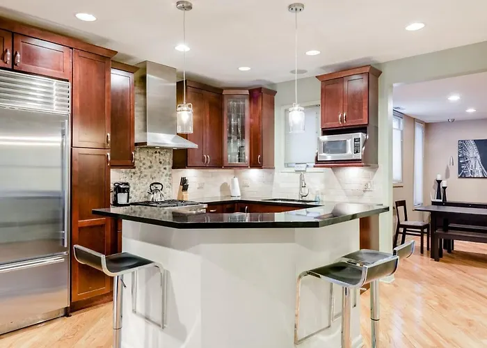 Villa Stunning Home, Epic Game Room, Prime Location